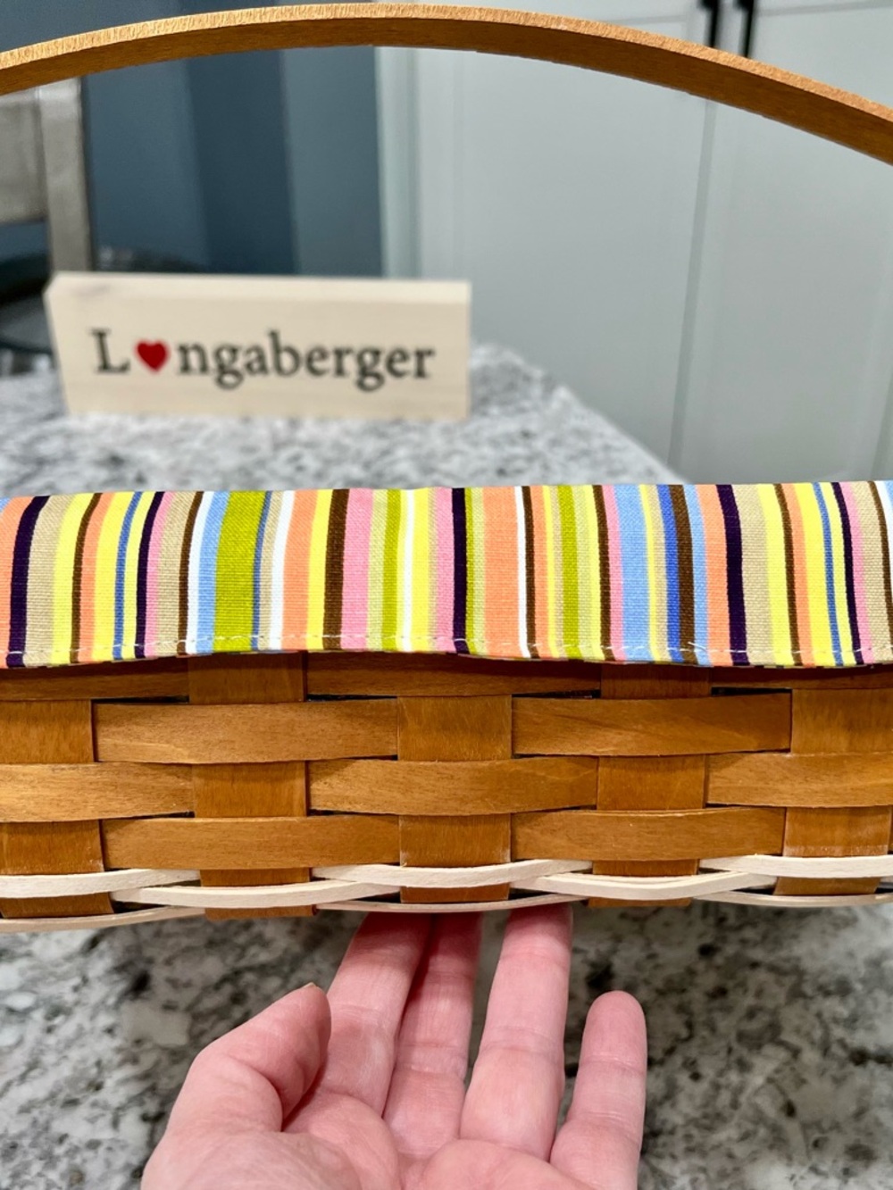 Longaberger 2010 Gourmet with Butcher Block lid - Picture 6 of 10